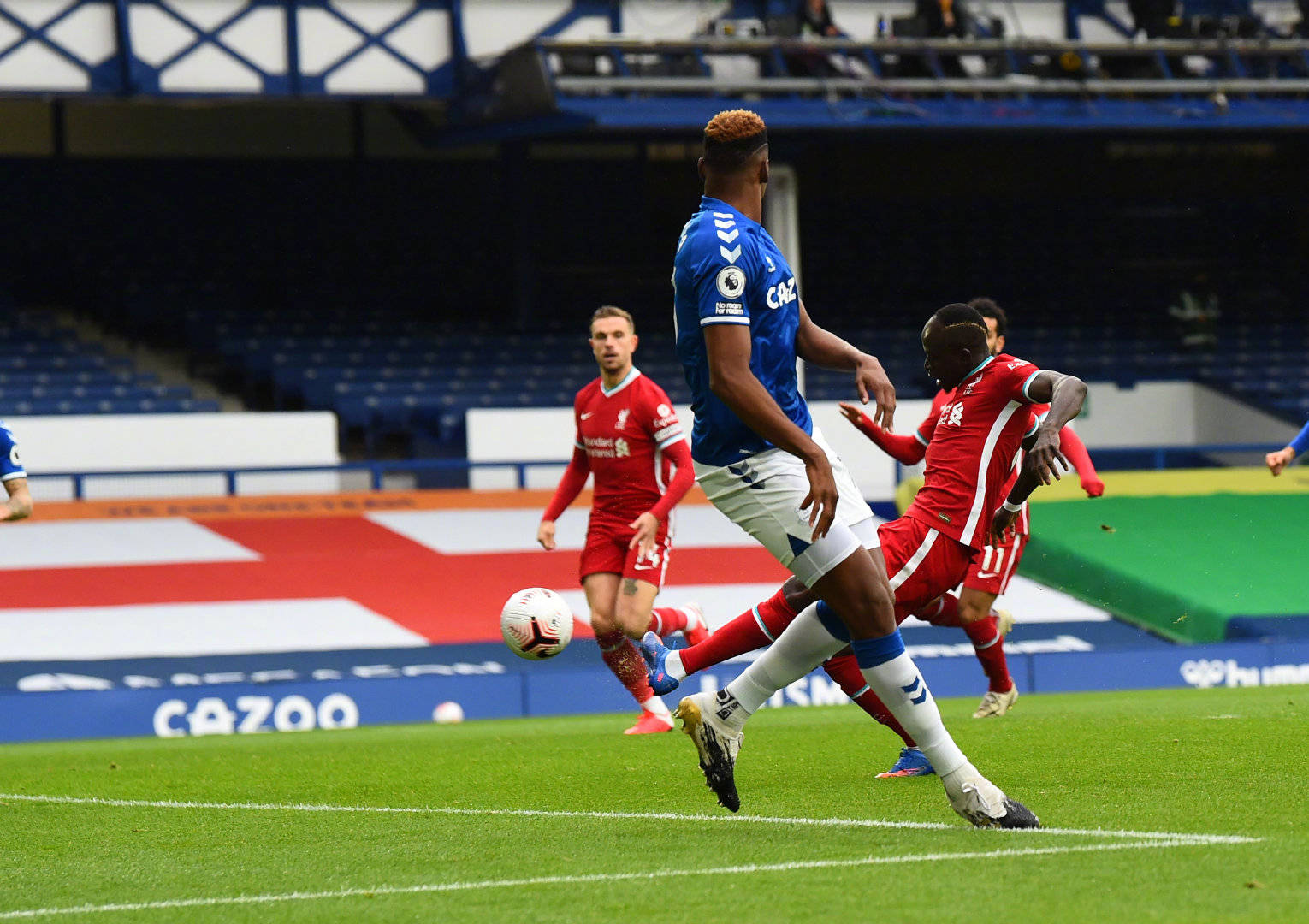 的新主场极 的新主场极